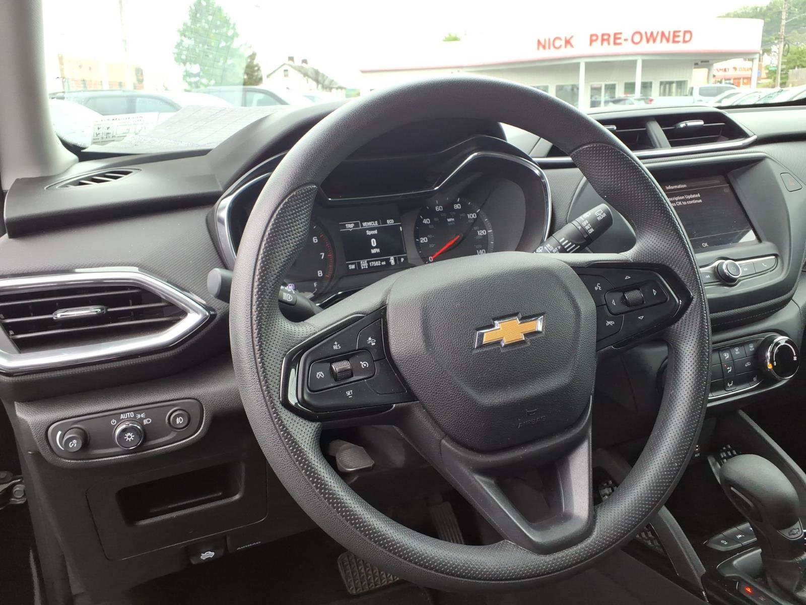 Certified 2023 Chevrolet TrailBlazer LT AWD/4WD image 8