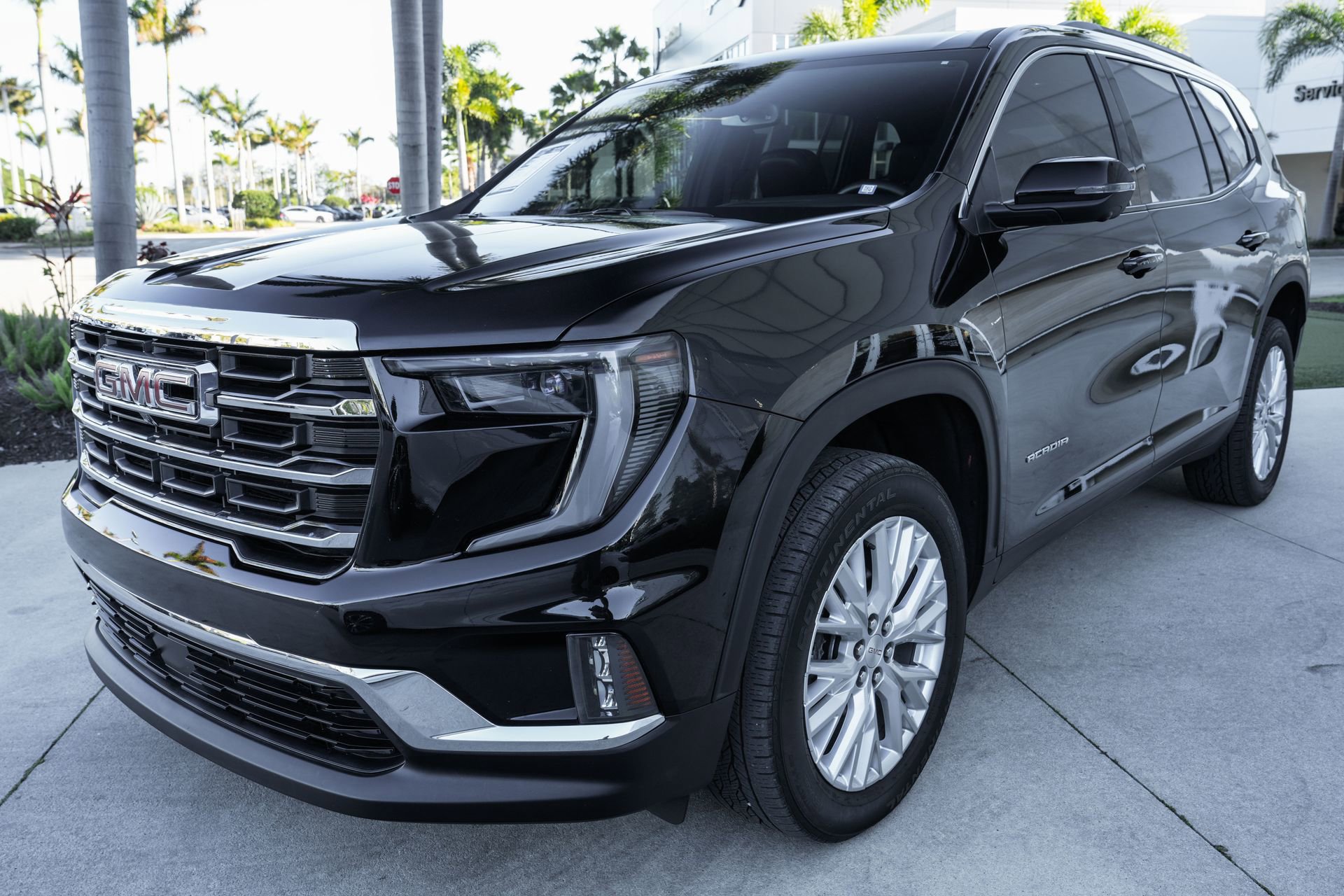 Used 2024 GMC Acadia Elevation image 6