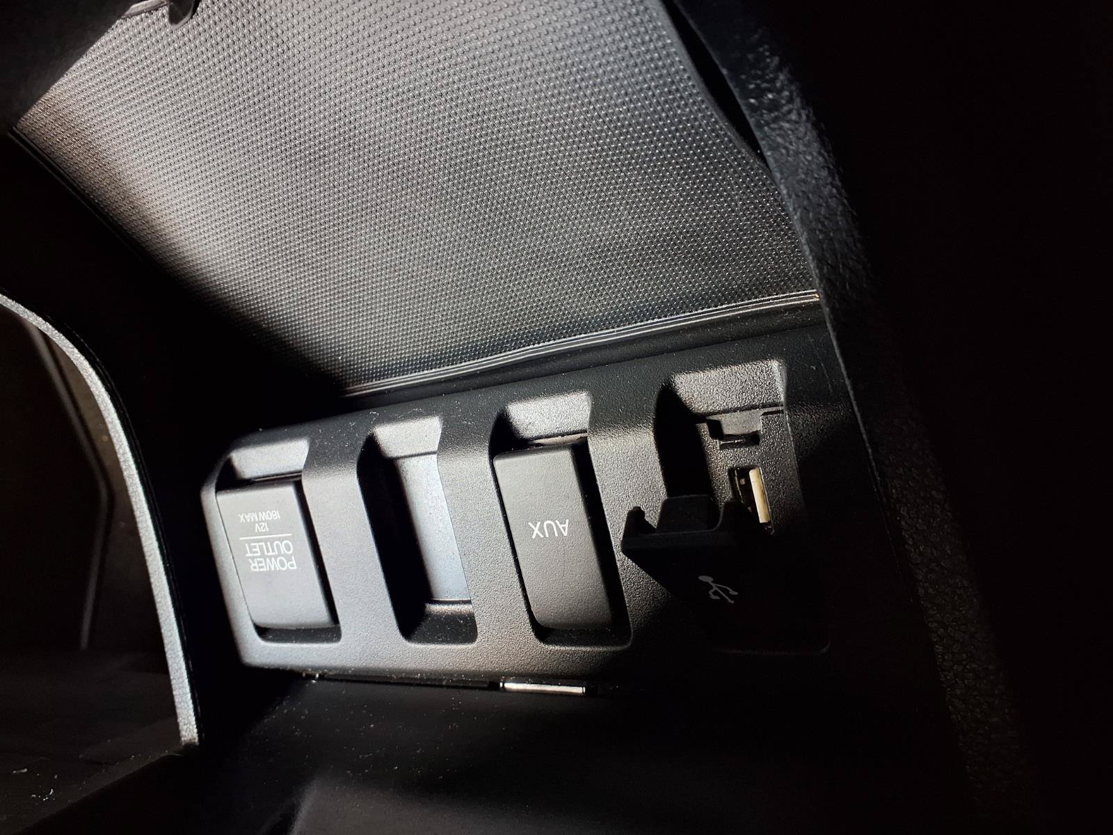 Used 2016 Honda HR-V LX image 8