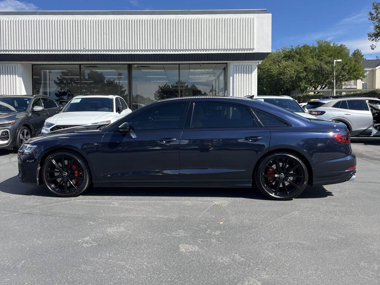 Used 2024 Audi S8 w/ S8 Black Optic Plus Package AWD/4WD image 20