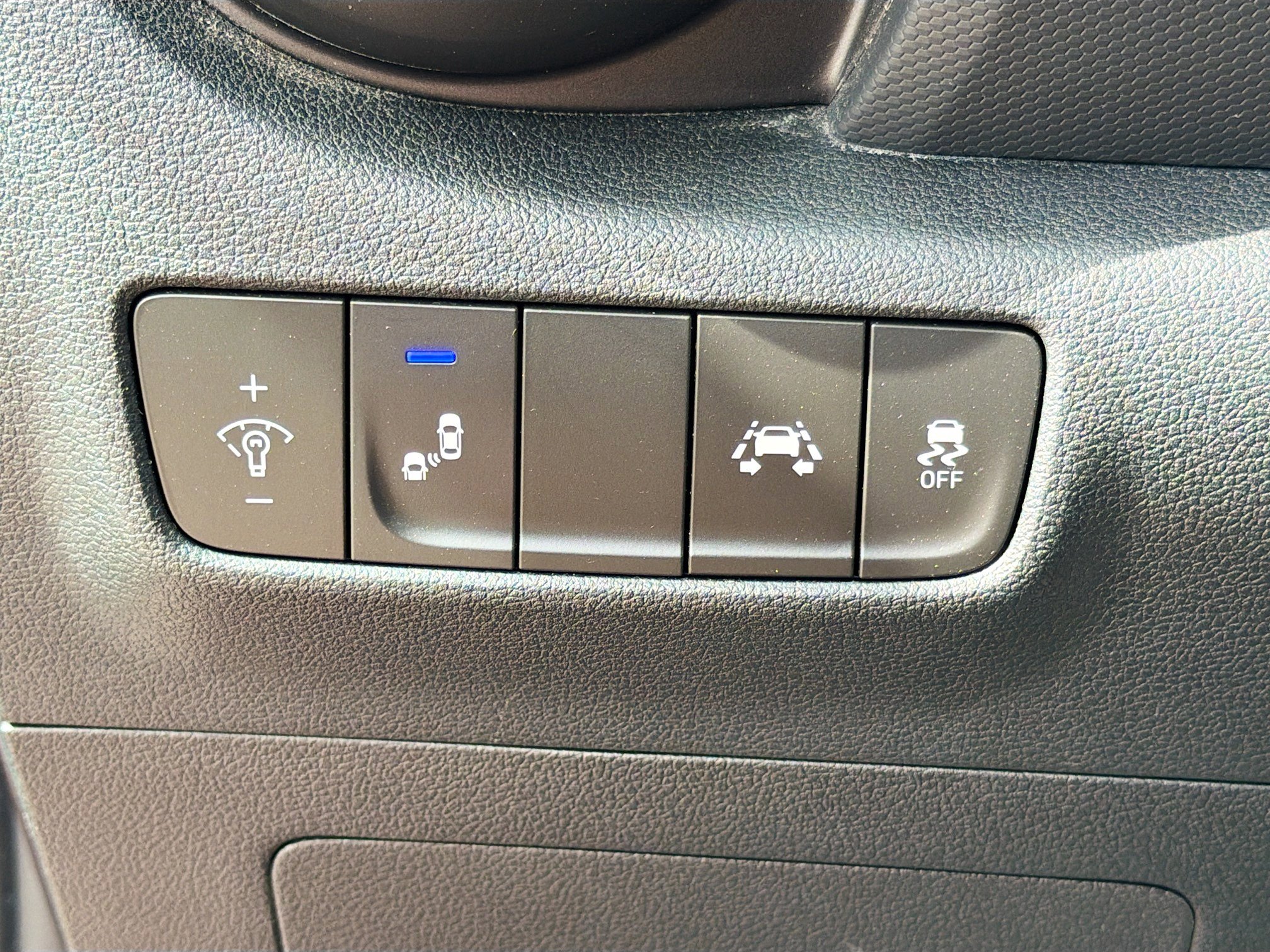 Used 2020 Hyundai Kona SEL image 27