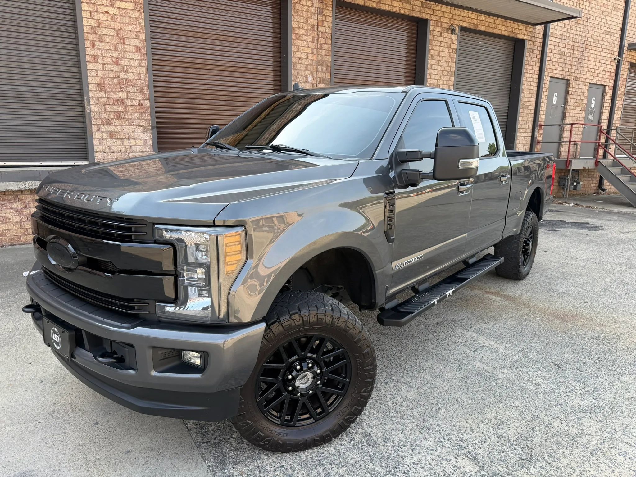 Used 2019 Ford F250 Lariat w/ Lariat Ultimate Package image 2
