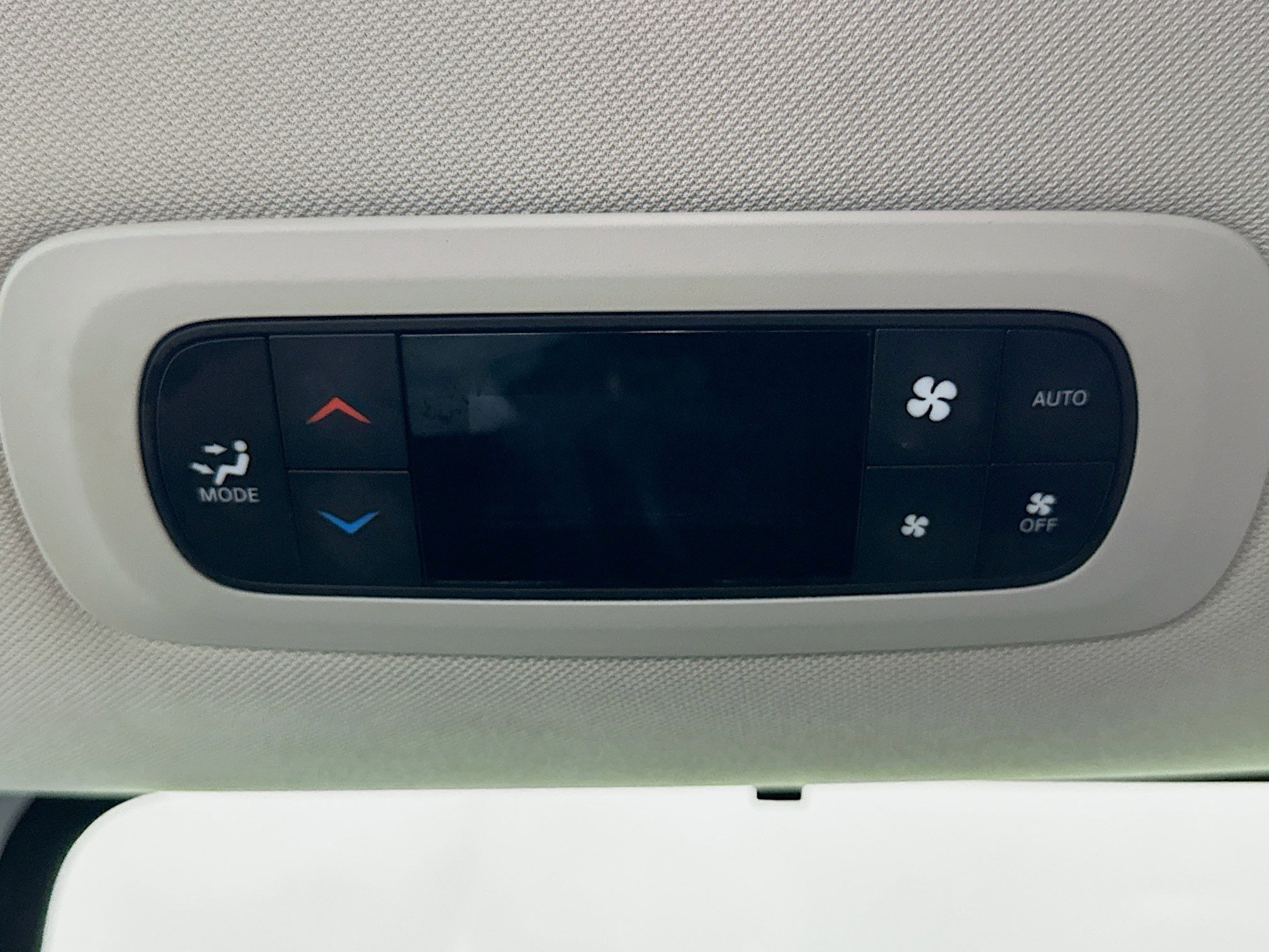 Used 2024 Chrysler Pacifica Touring-L image 25