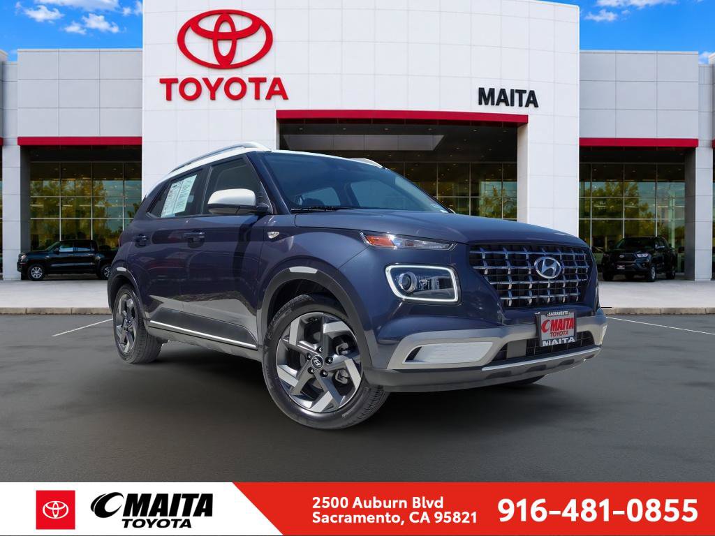 Used 2021 Hyundai Venue FWD image 1