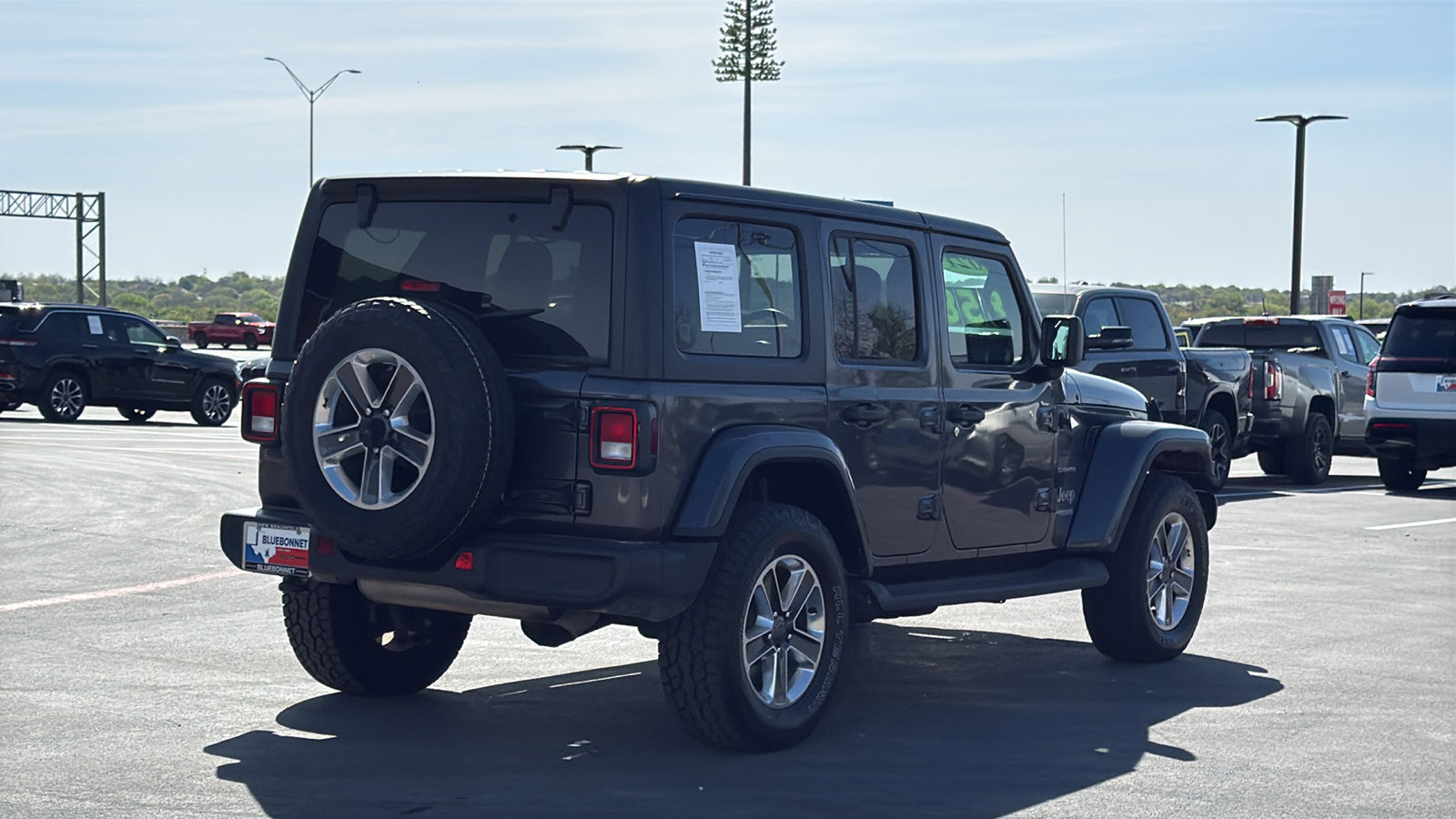 Used 2021 Jeep Wrangler Unlimited Sahara image 5