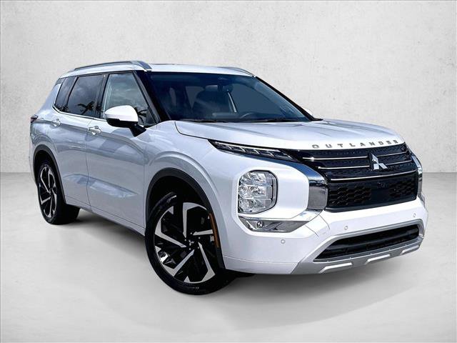Used 2023 Mitsubishi Outlander SEL FWD image 11