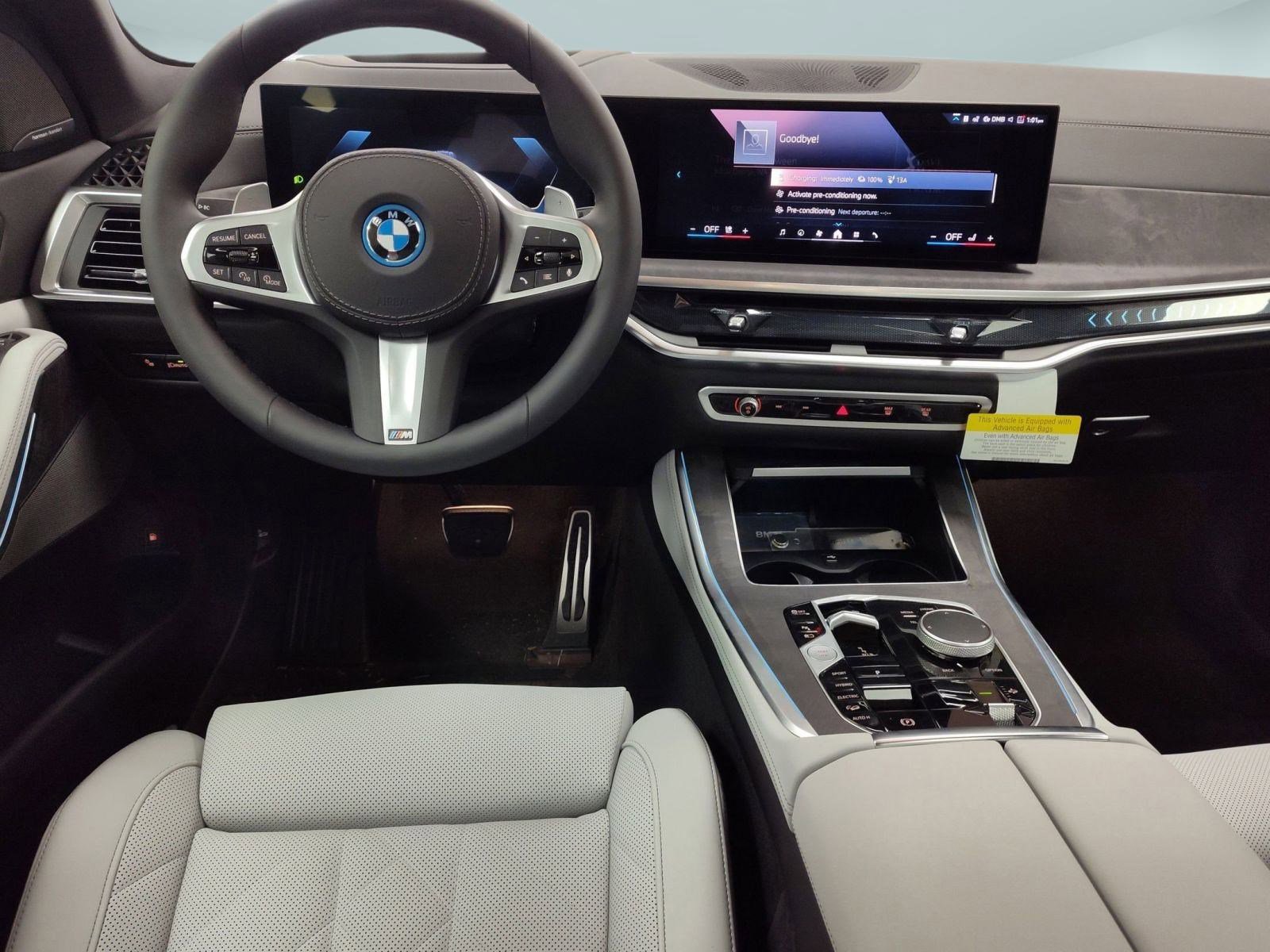 Used 2026 BMW X5 xDrive50e w/ M Sport Package image 23