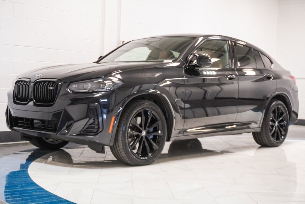 Used 2024 BMW X4 M40i image 4