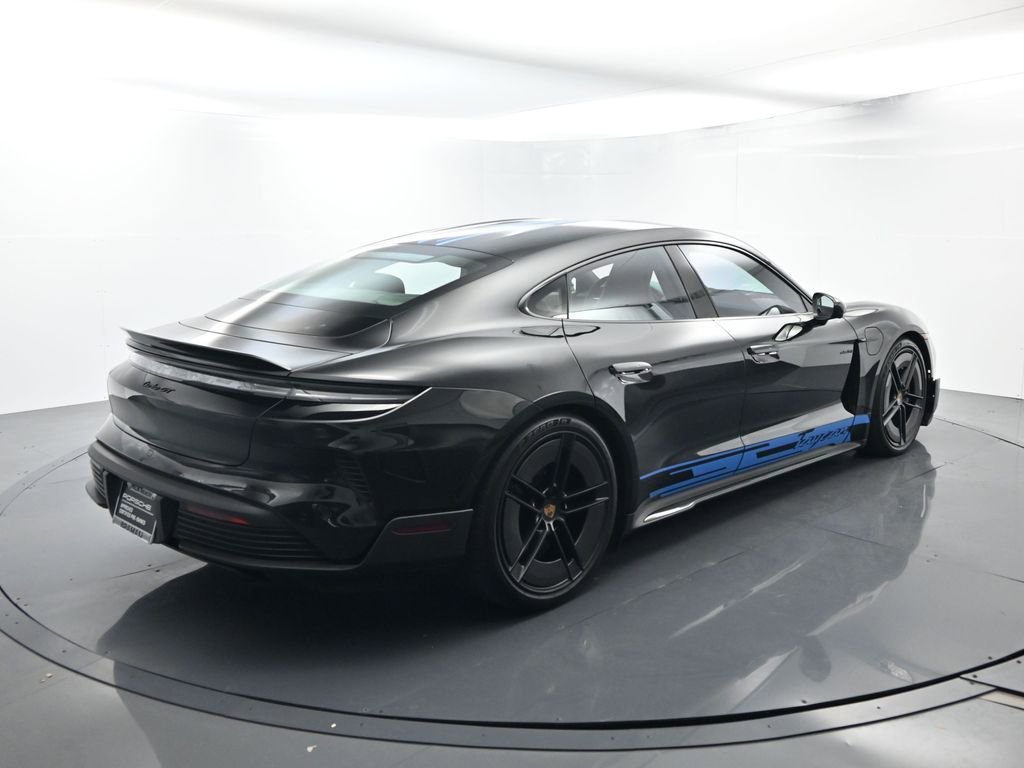 Certified 2025 Porsche Taycan Turbo GT image 15