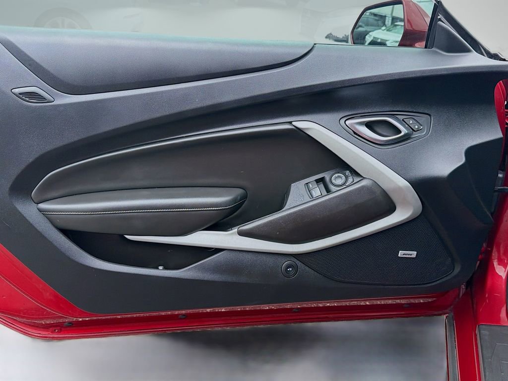 Used 2021 Chevrolet Camaro LT w/ Technology Package image 19