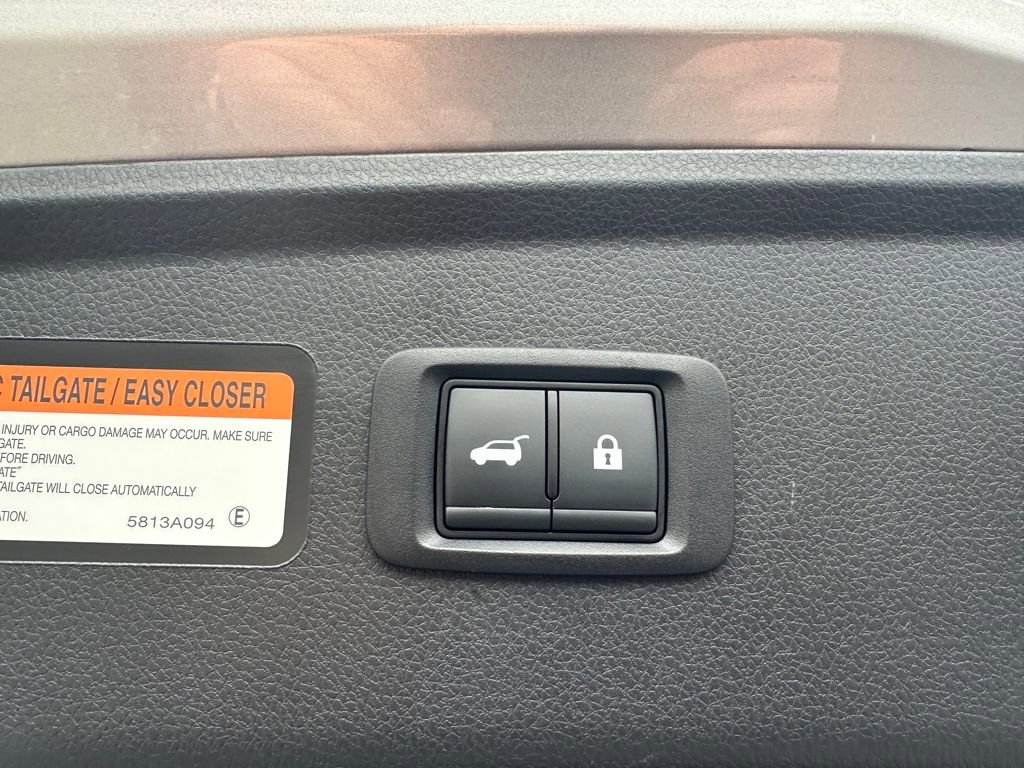 Used 2025 Mitsubishi Eclipse Cross SE image 12