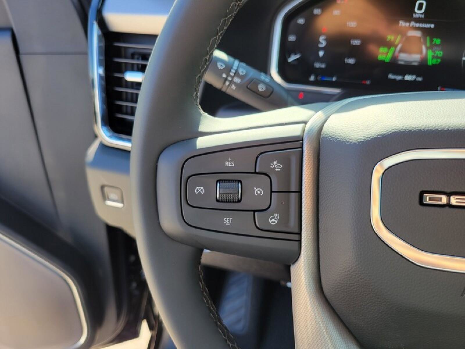 New 2026 GMC Sierra 3500 Denali w/ Denali Reserve Package image 18