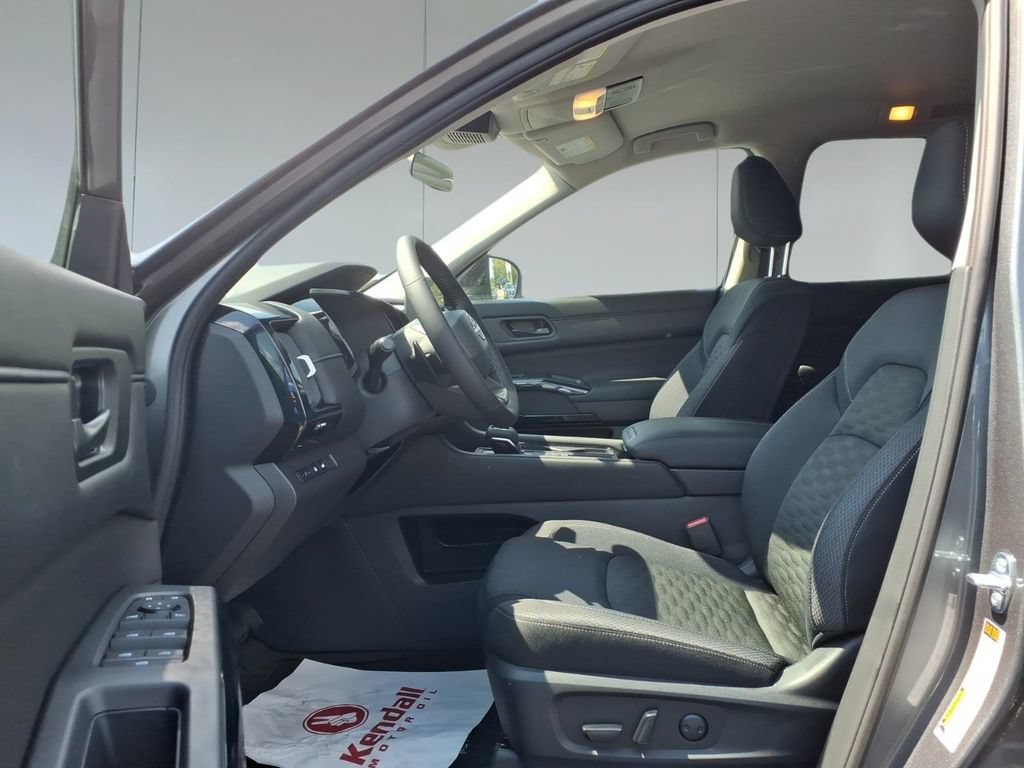 New 2026 Nissan Pathfinder SV w/ Cargo Package FWD image 14
