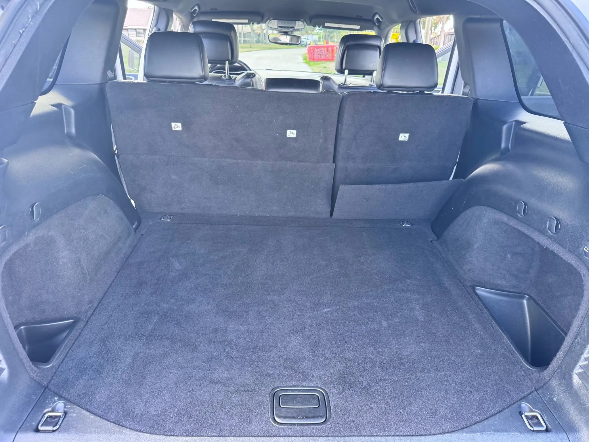 Used 2018 Jeep Grand Cherokee Altitude image 24