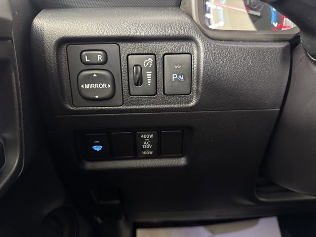 Used 2015 Toyota 4Runner Limited AWD/4WD image 19