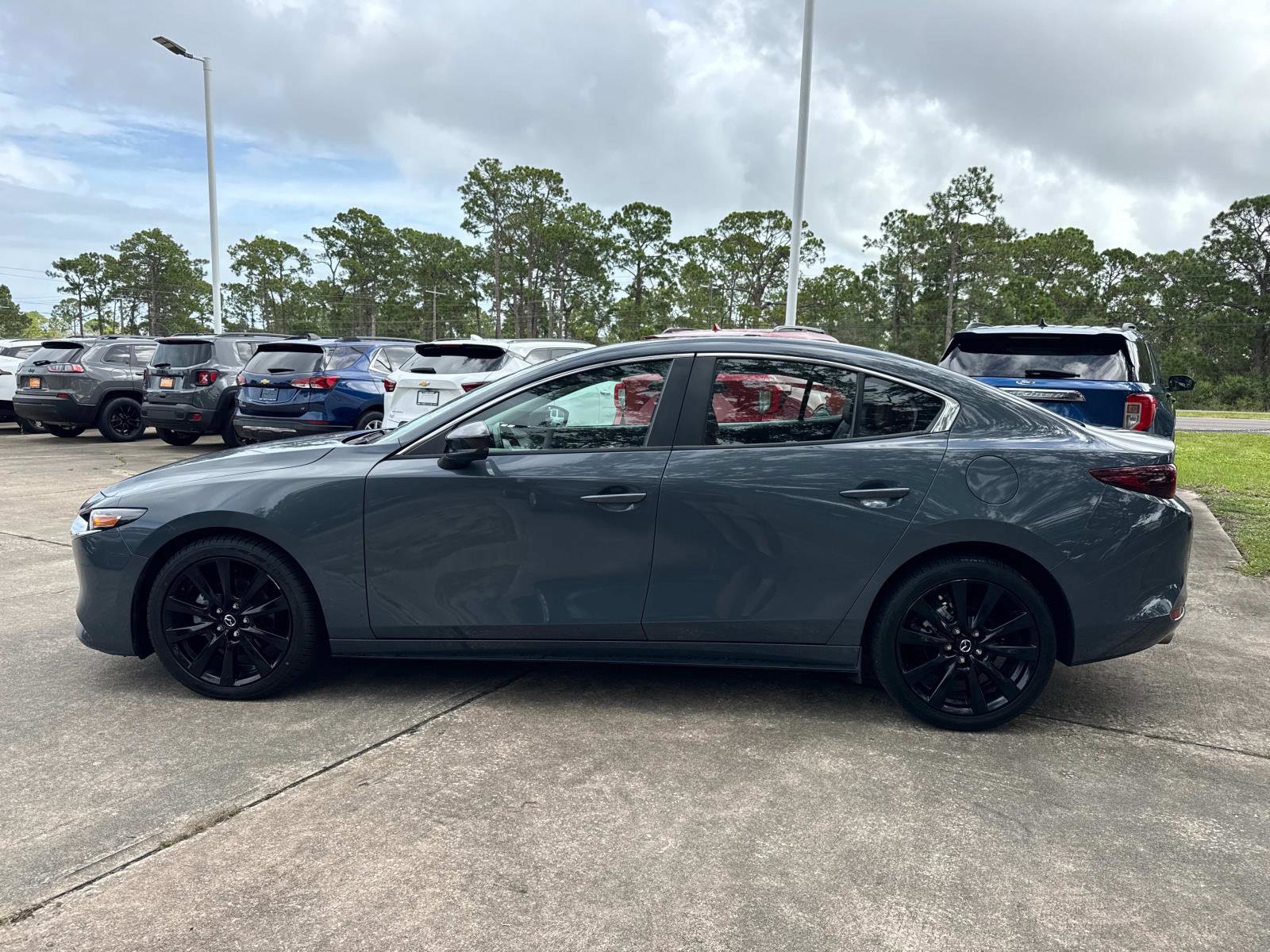 Used 2024 MAZDA MAZDA3 s image 6