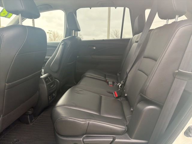 Used 2018 Honda Pilot Touring image 24