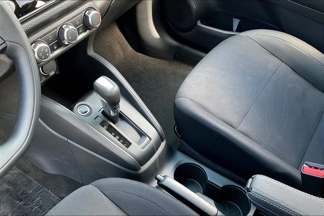 New 2025 Nissan Kicks Play S image 9