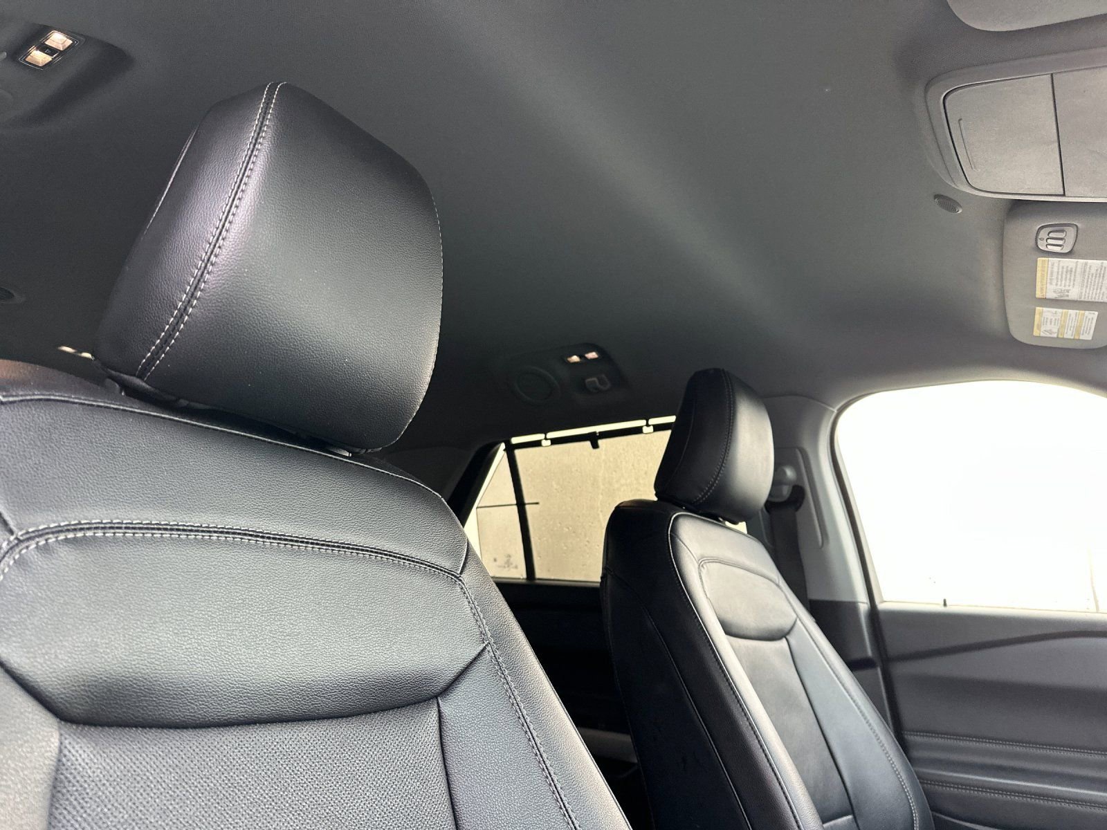 Used 2024 Ford Explorer Limited image 17