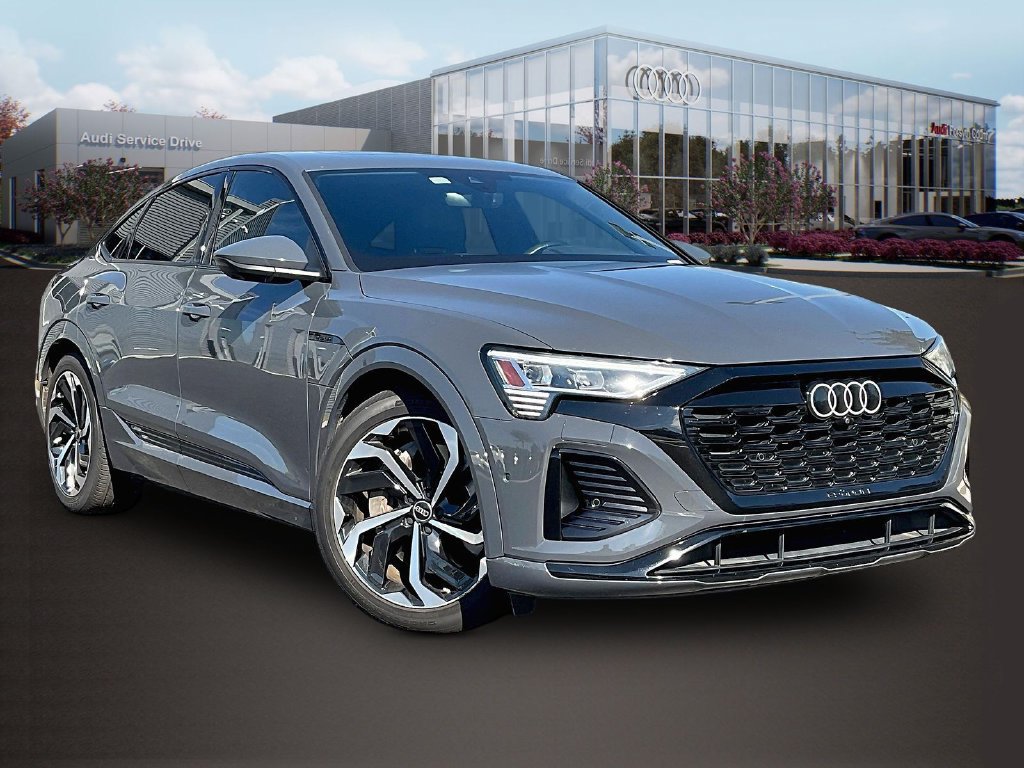 Used 2024 Audi Q8 e-tron Premium Plus AWD/4WD 360° Tour