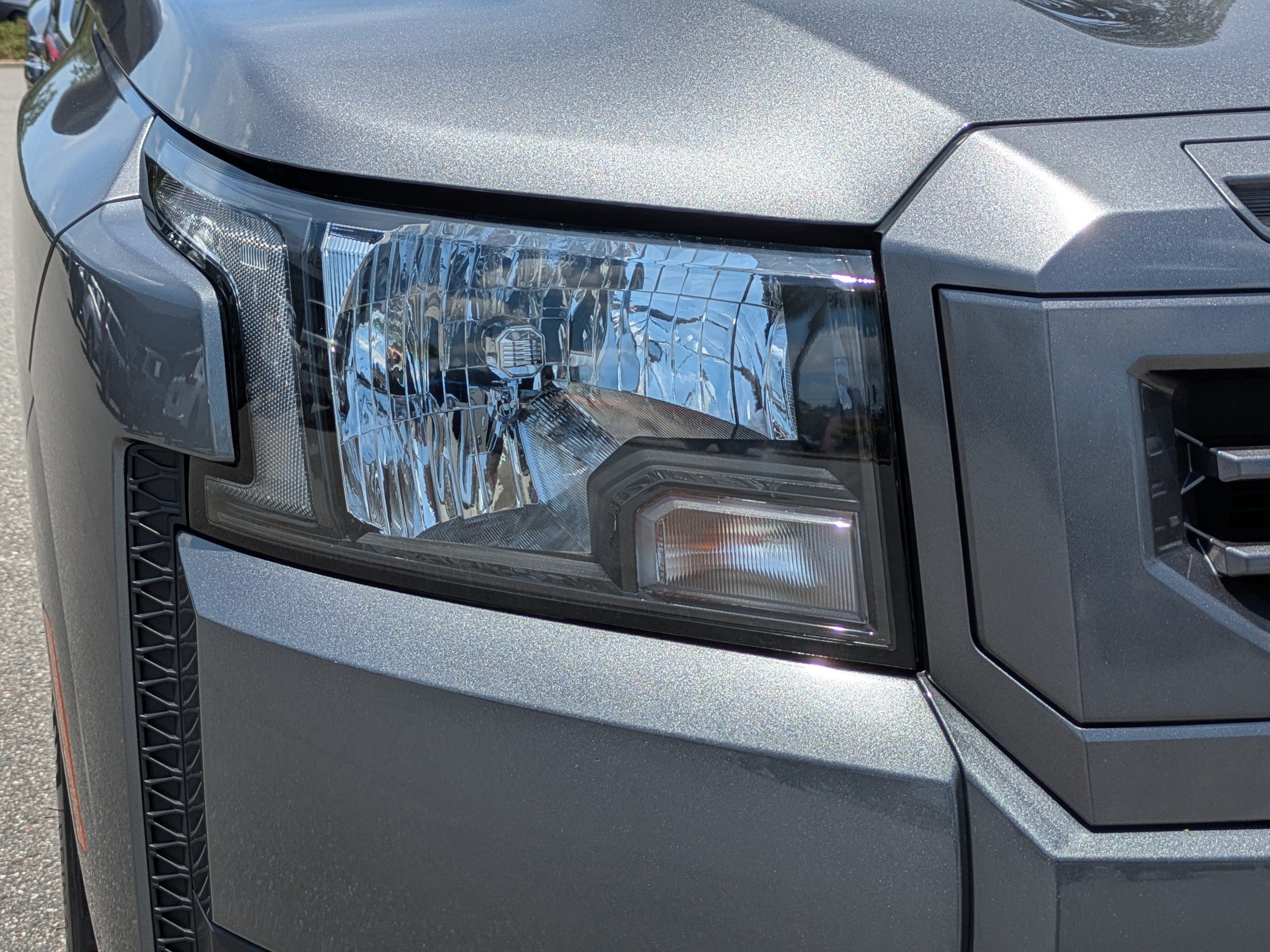 Certified 2025 Nissan Frontier SV w/ SV Convenience Package RWD image 10