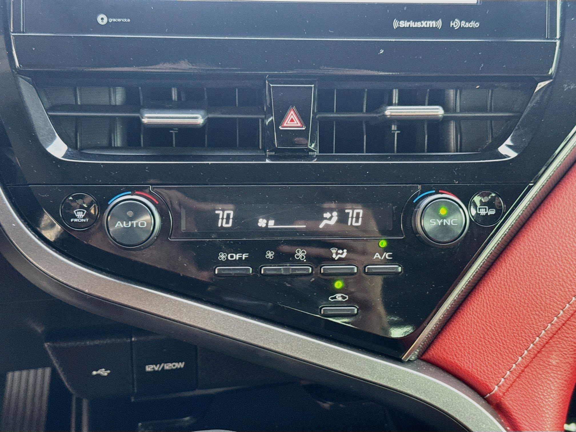 Used 2022 Toyota Camry XSE FWD image 12