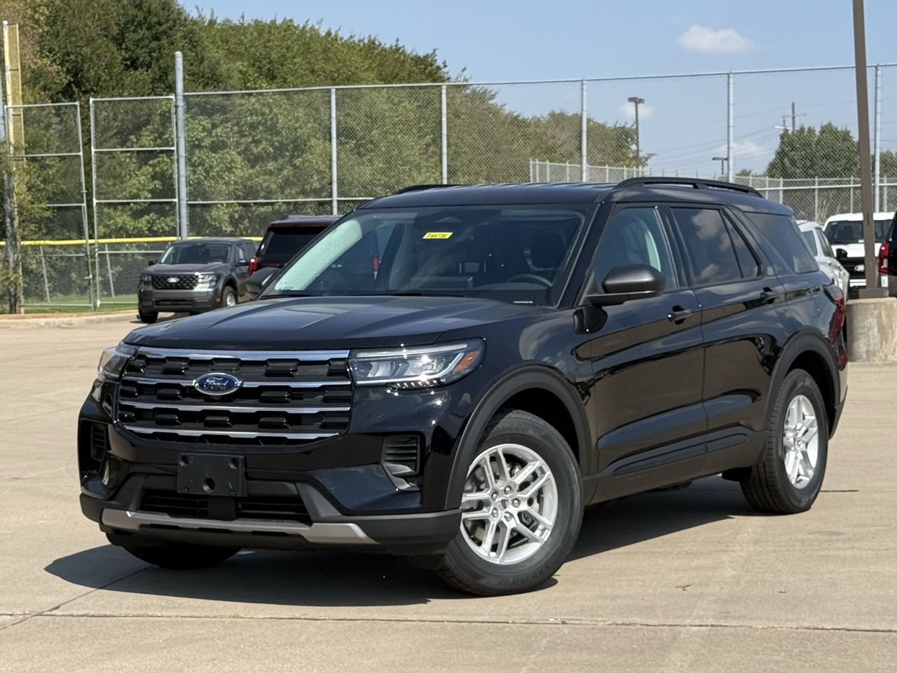 New 2026 Ford Explorer Active RWD image 1