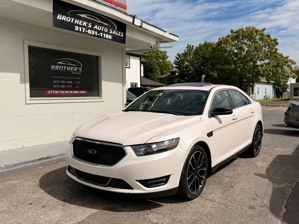Used 2019 Ford Taurus SHO AWD/4WD image 3