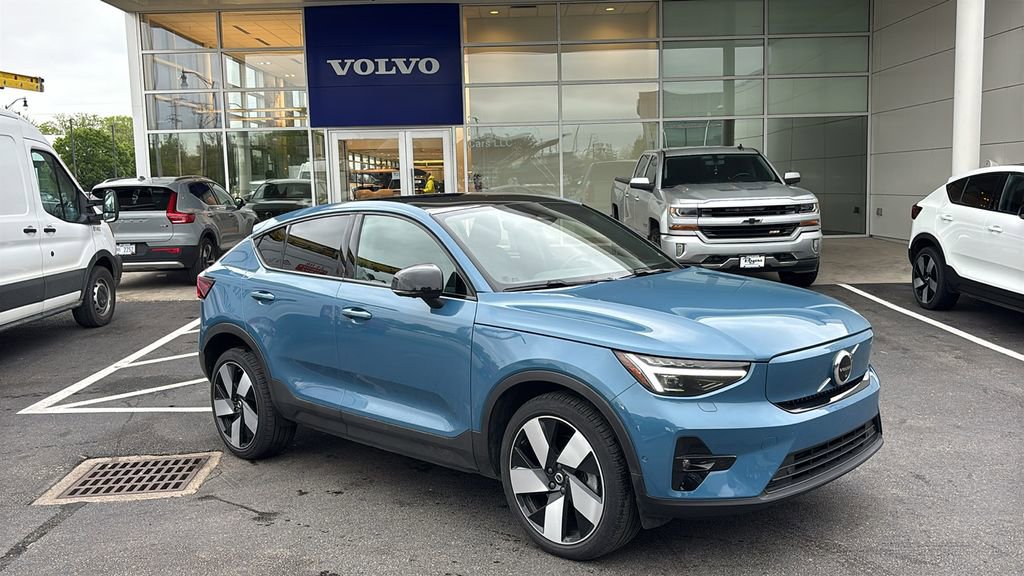 Certified 2023 Volvo C40 P8 Recharge Ultimate AWD/4WD image 2