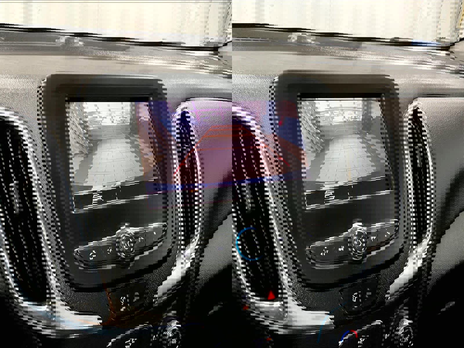 Used 2022 Chevrolet Equinox LT w/ LPO, Floor Liner Package image 19