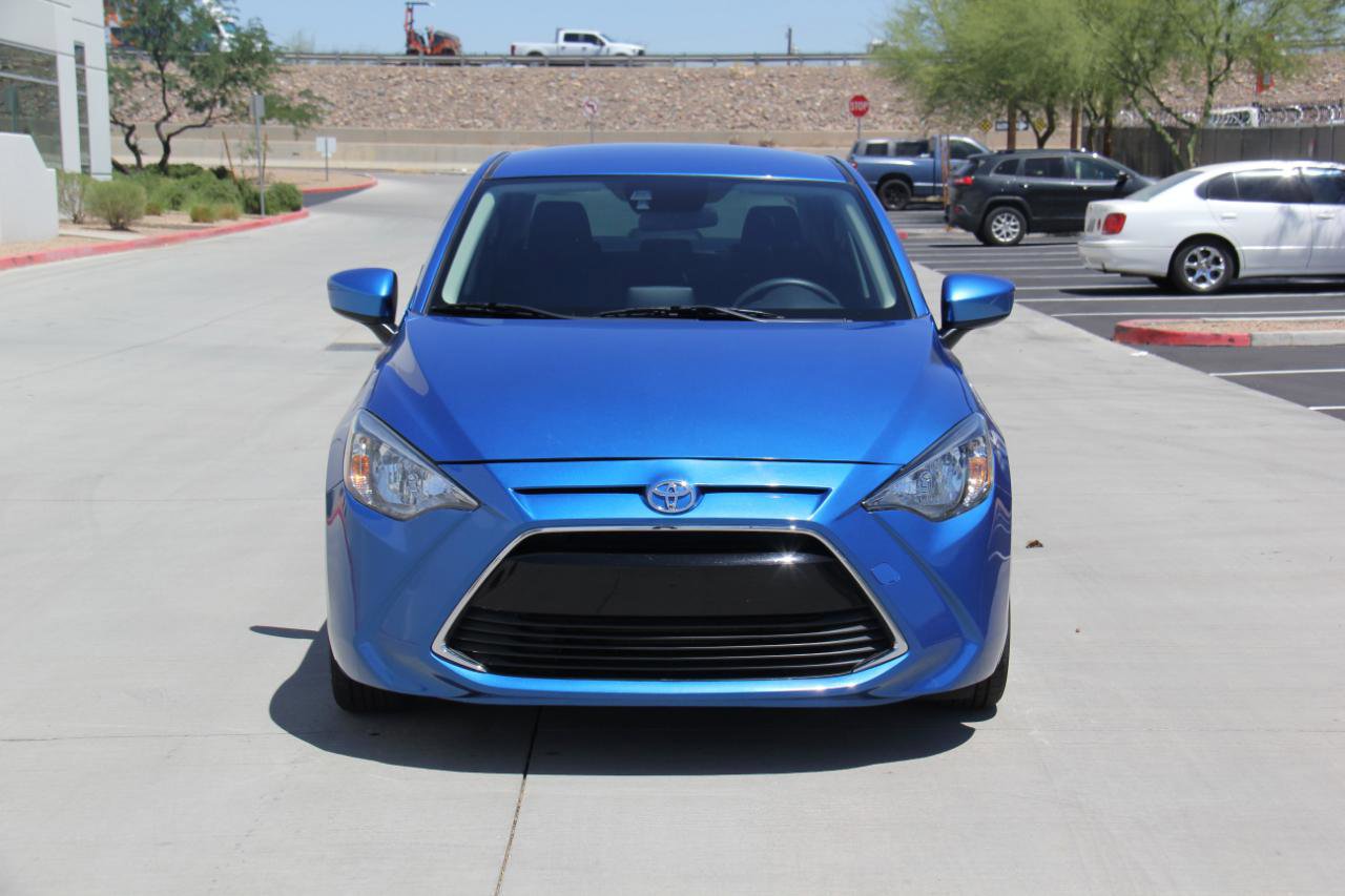 Used 2018 Toyota Yaris iA FWD image 2