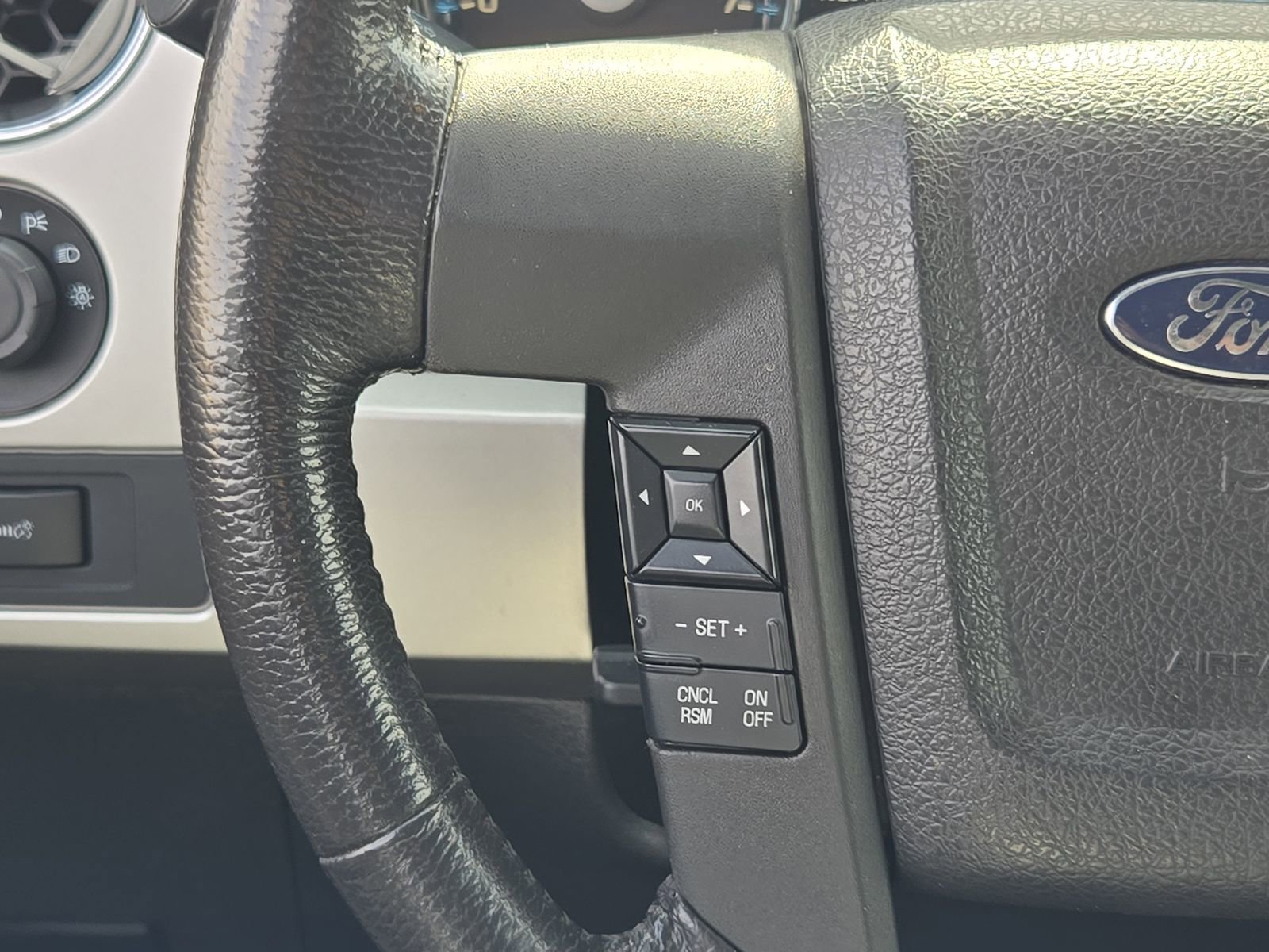 Used 2014 Ford F150 Lariat w/ Equipment Group 501A Mid RWD image 27