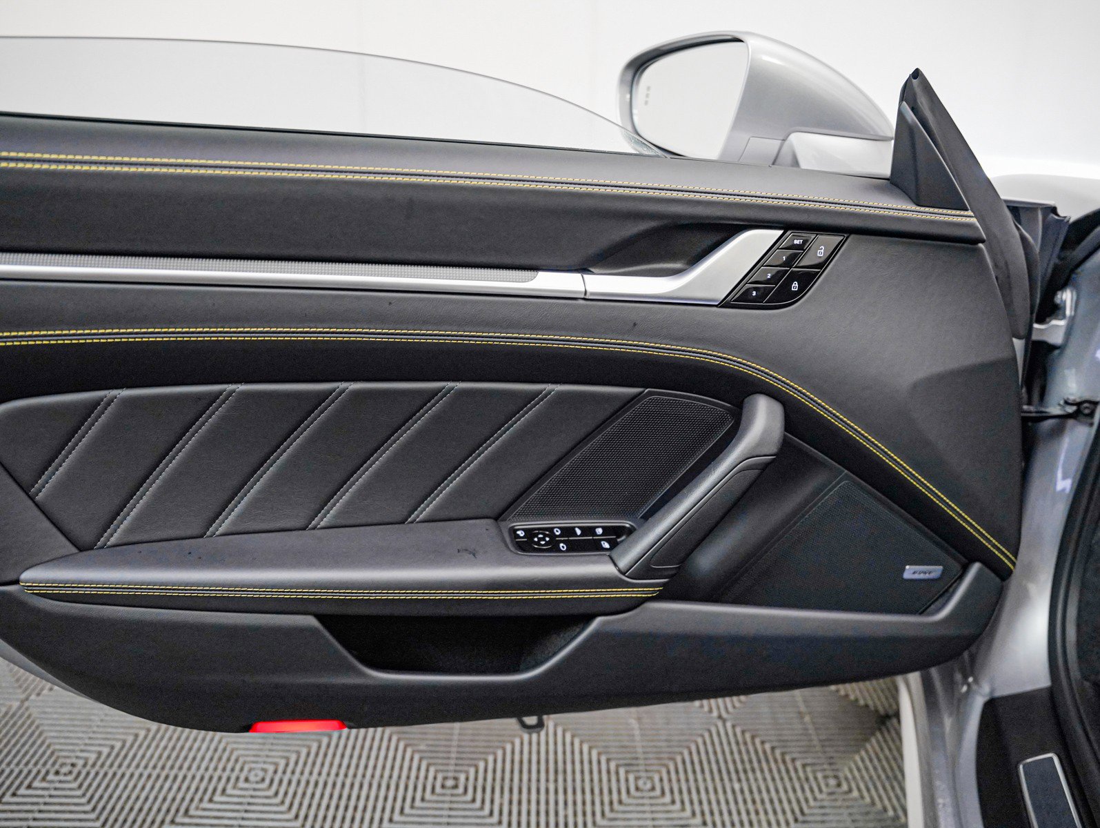 Used 2021 Porsche 911 Turbo S image 26