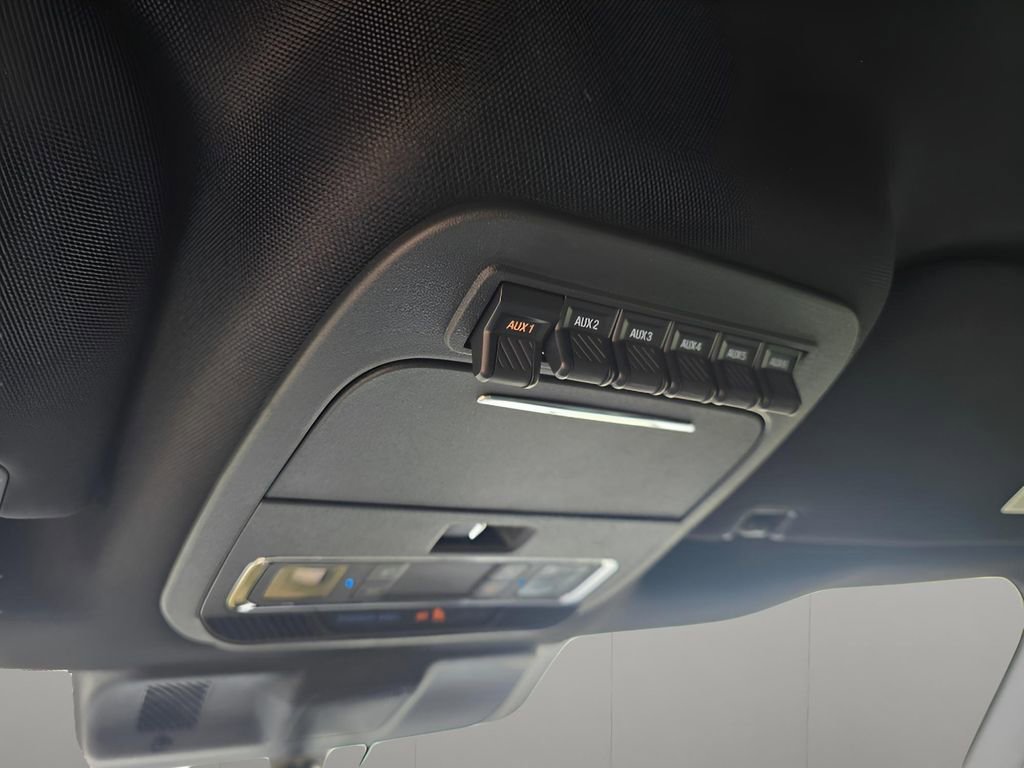 Used 2025 Ford F150 Raptor AWD/4WD image 21