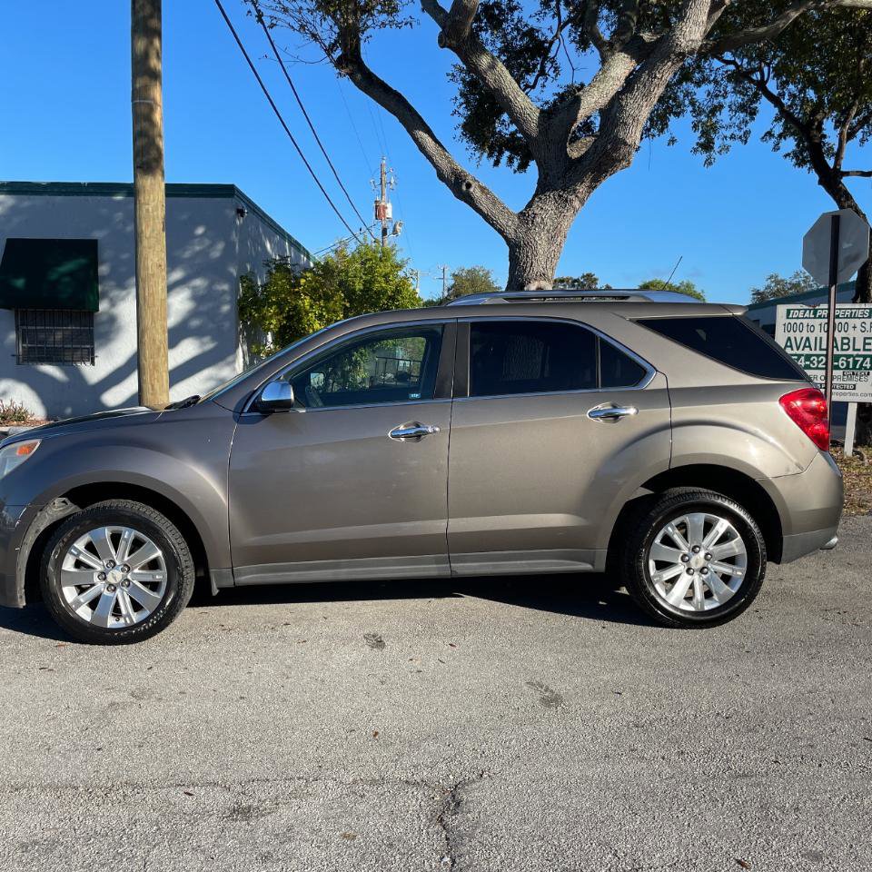 Used 2011 Chevrolet Equinox LT w/ Chrome Appearance Package image 10
