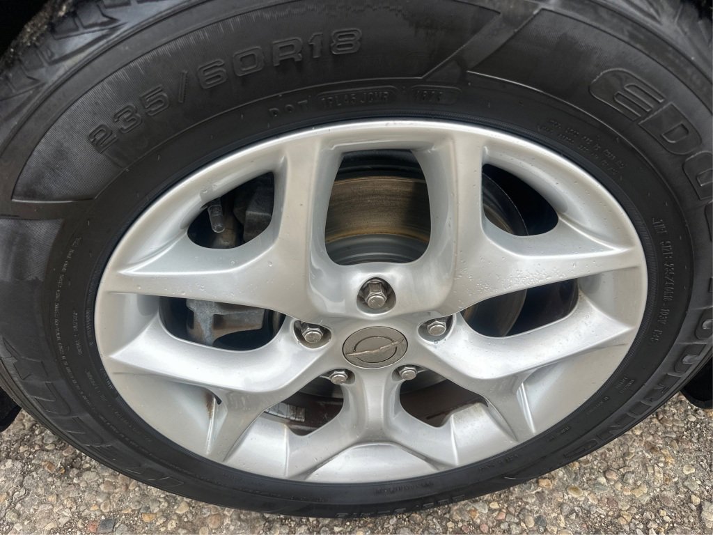 Used 2017 Chrysler Pacifica Touring Plus w/ Tire & Wheel Group image 18