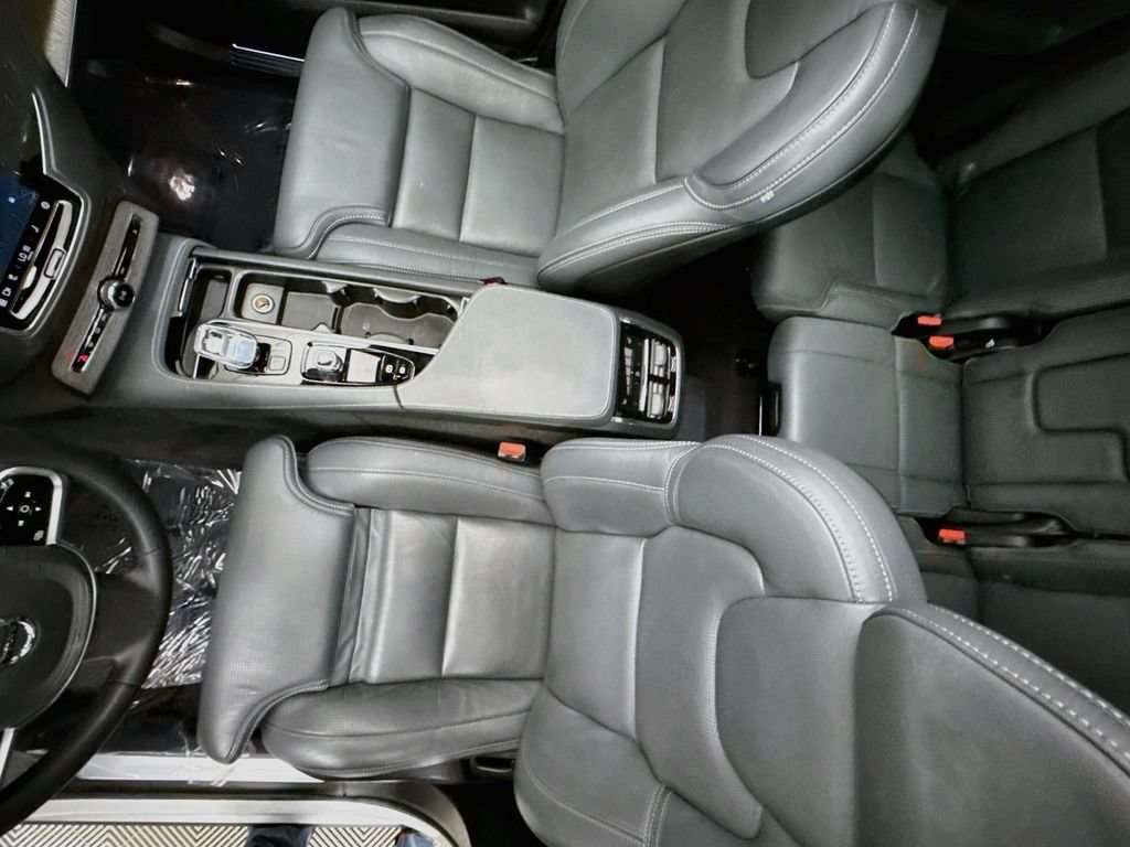 Used 2023 Volvo XC90 T8 Ultimate AWD/4WD image 22