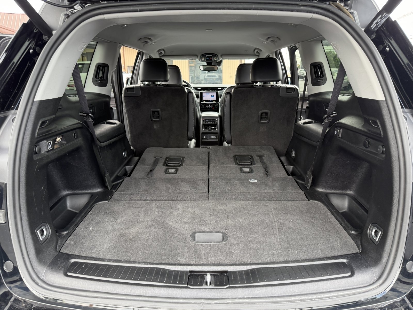 Used 2021 Jeep Grand Cherokee L Limited image 36