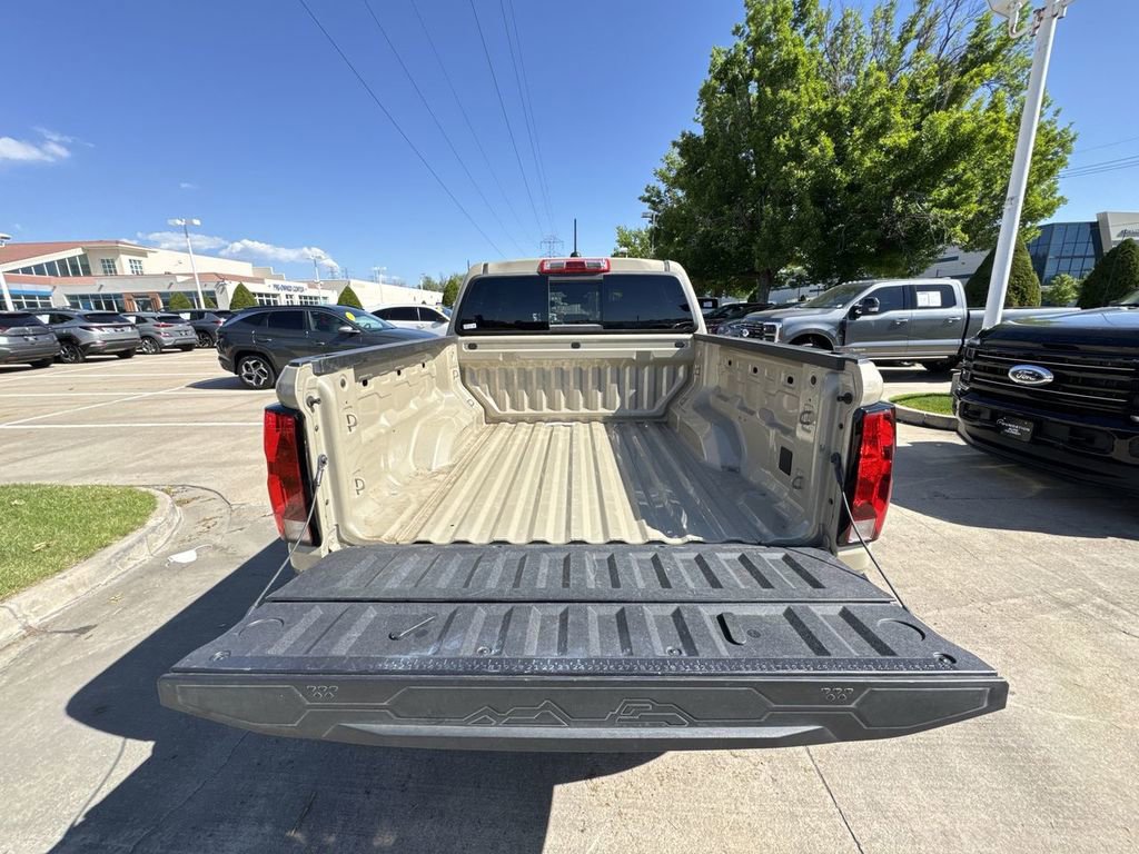Certified 2024 Chevrolet Colorado Trail Boss w/ Technology Package AWD/4WD image 30