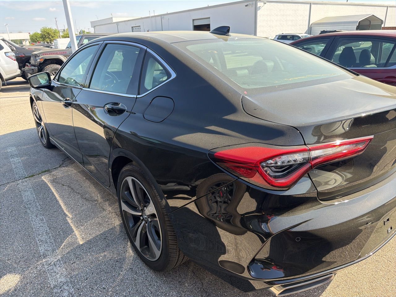 Used 2025 Acura TLX w/ Technology Package image 7