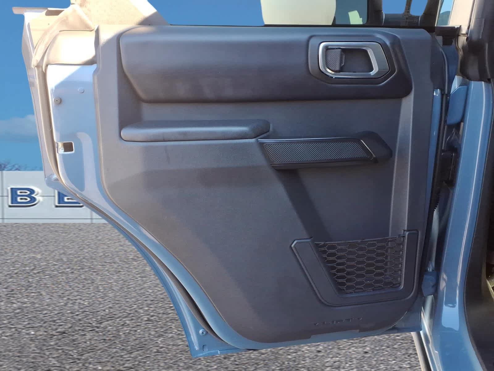 Used 2025 Ford Bronco Badlands AWD/4WD image 28