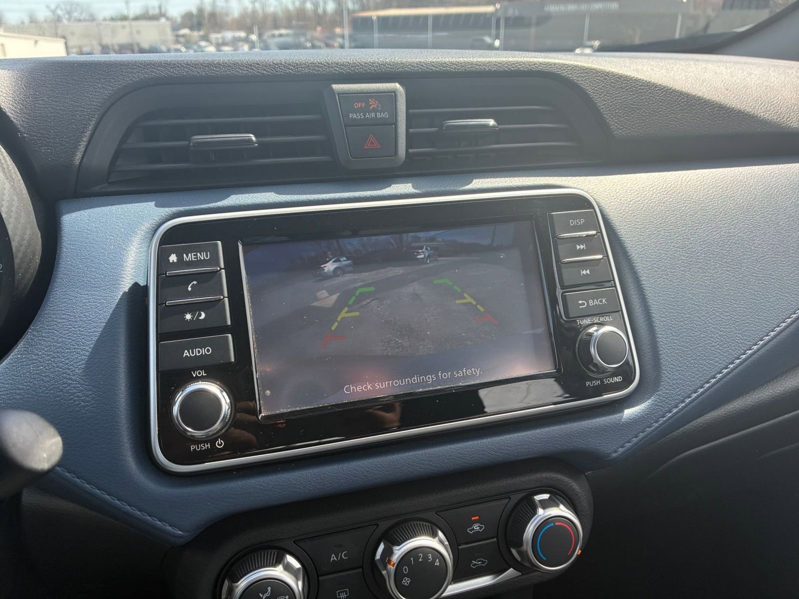 Used 2025 Nissan Versa SV image 20