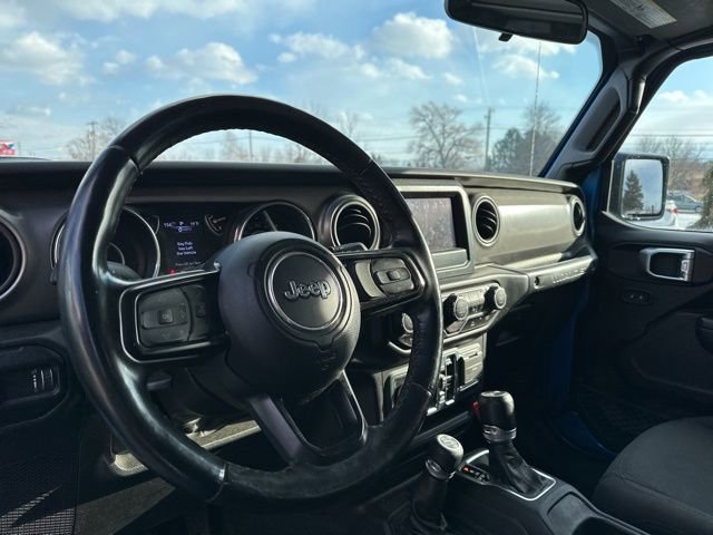 Used 2023 Jeep Wrangler Willys image 9