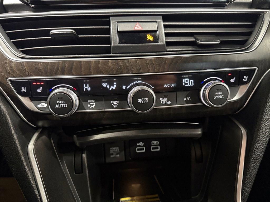 Used 2022 Honda Accord Touring image 31