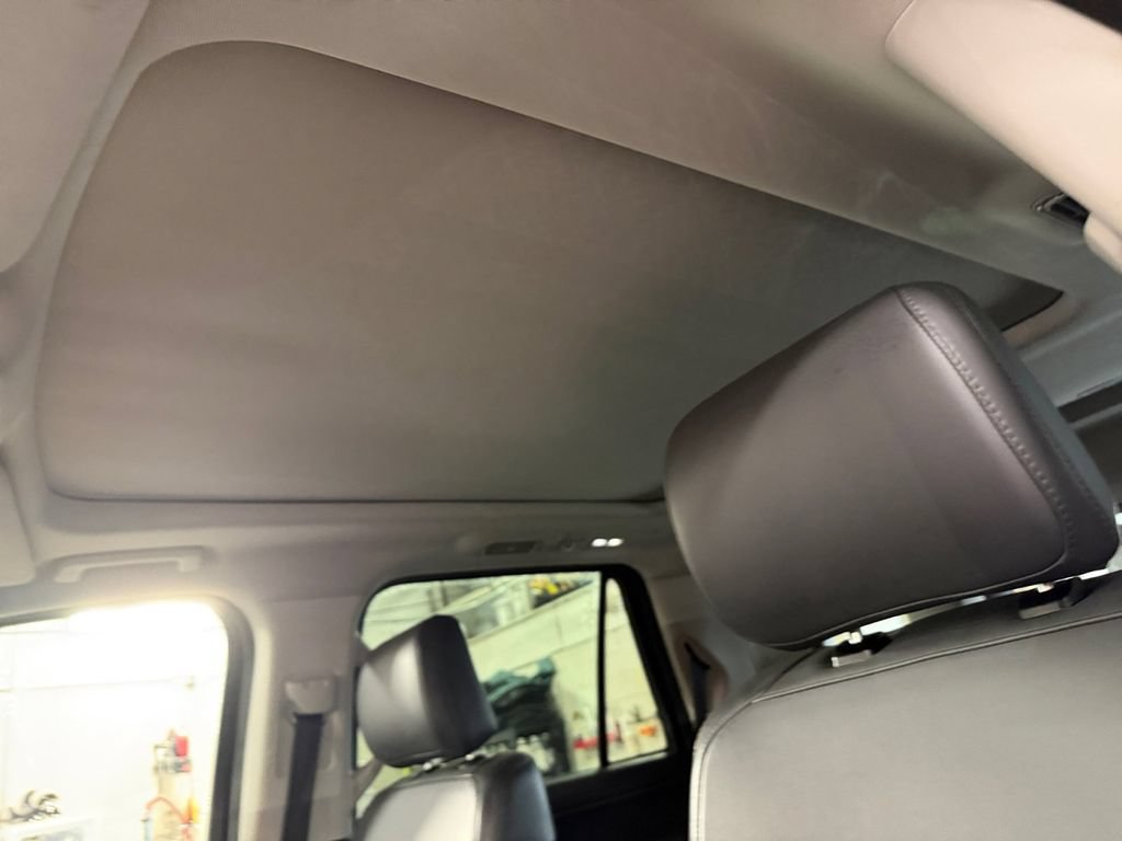Used 2025 Ford Expedition Active AWD/4WD image 35