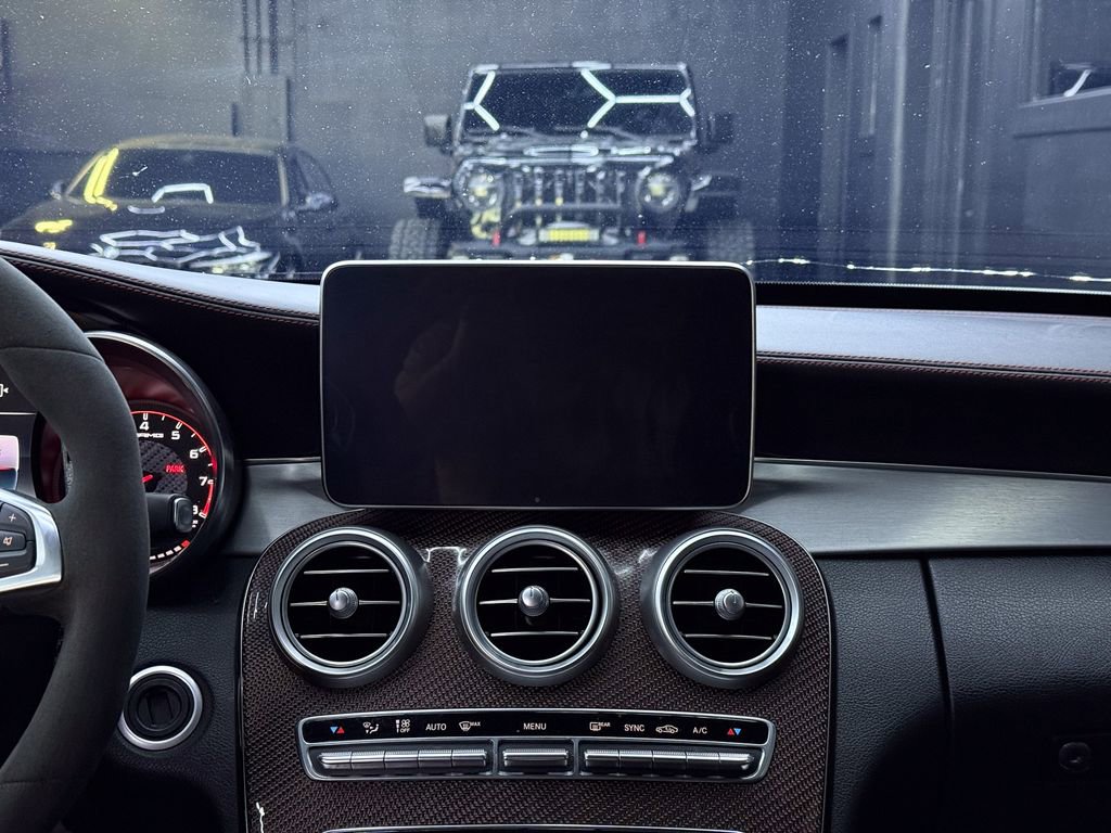 Used 2015 Mercedes-Benz C 63 AMG S image 21