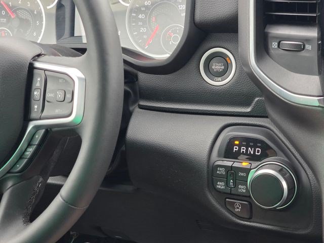 Used 2025 RAM 1500 Big Horn AWD/4WD image 28