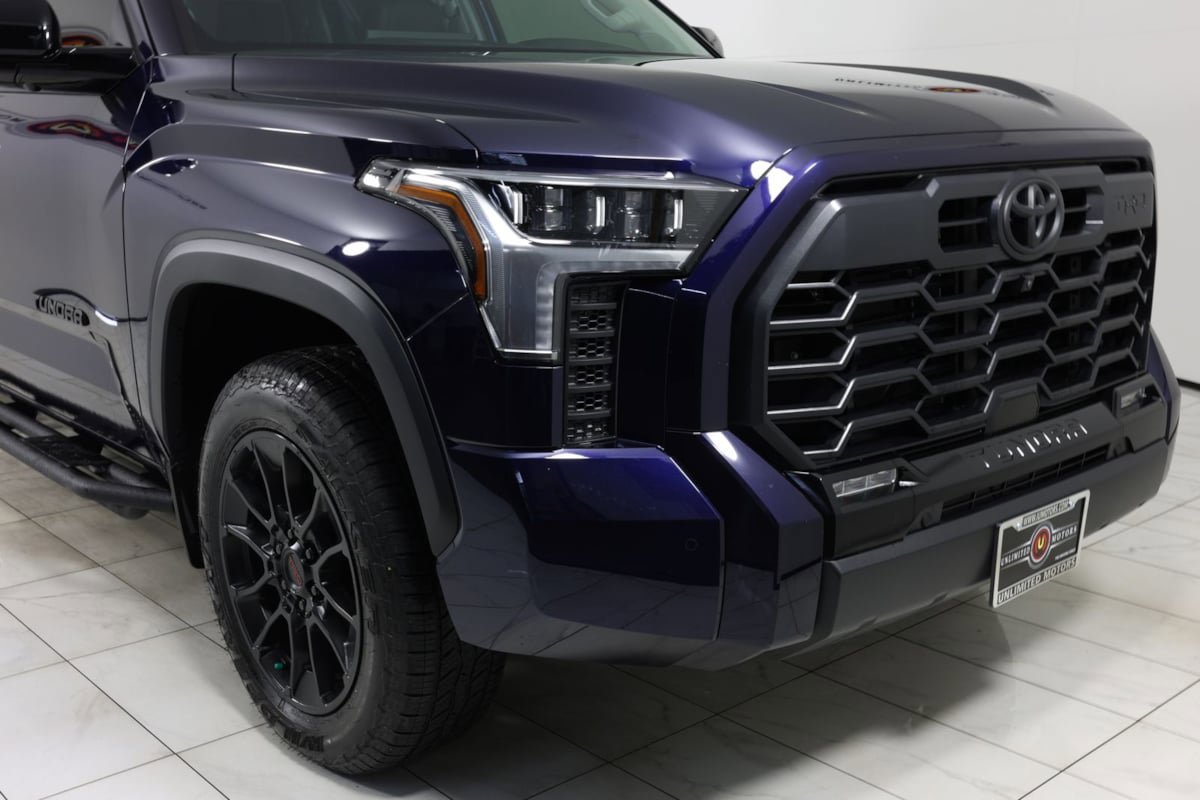 Used 2024 Toyota Tundra Limited w/ TRD Off-Road Package AWD/4WD image 38