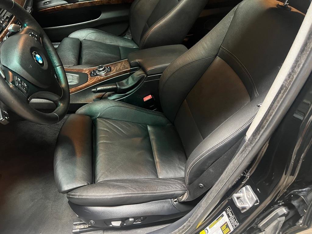 Used 2010 BMW 335i Sedan image 16