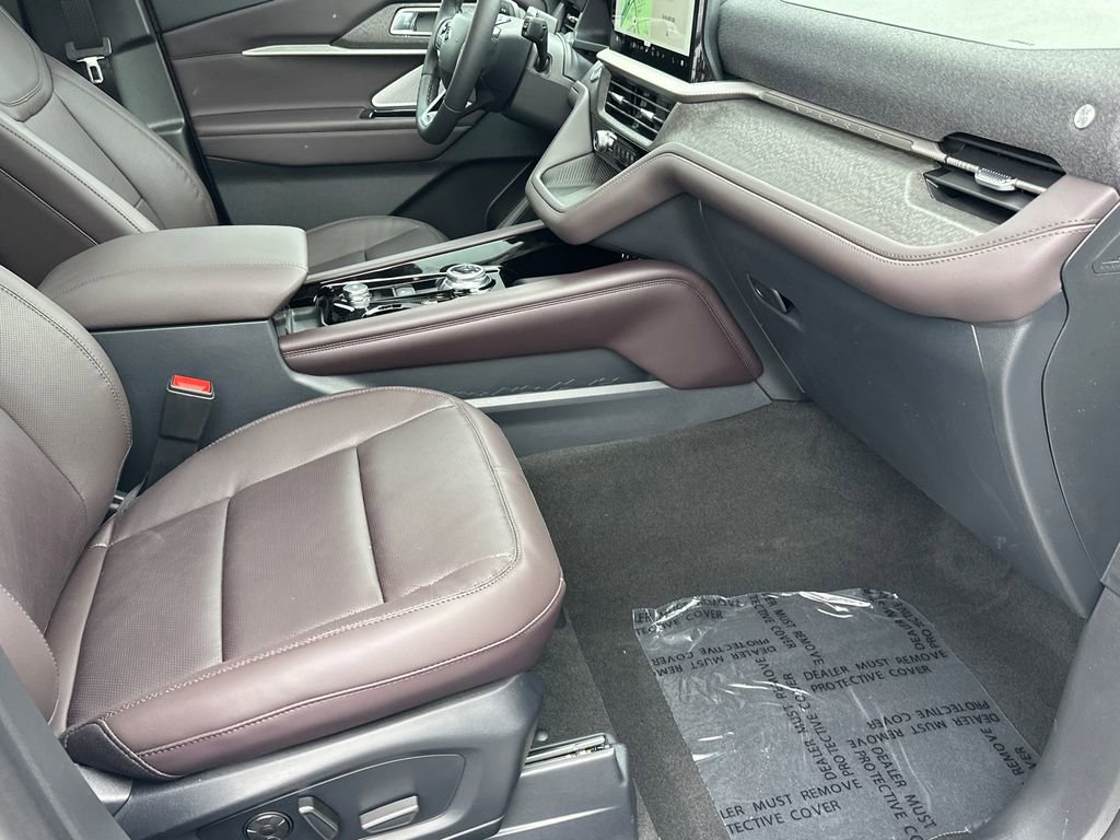 New 2026 Ford Explorer Platinum image 13